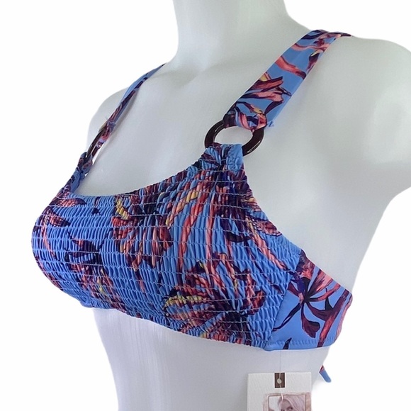 JESSICA Simpson Palmy Day ORing Smocked Bikini - Picture 6 of 12